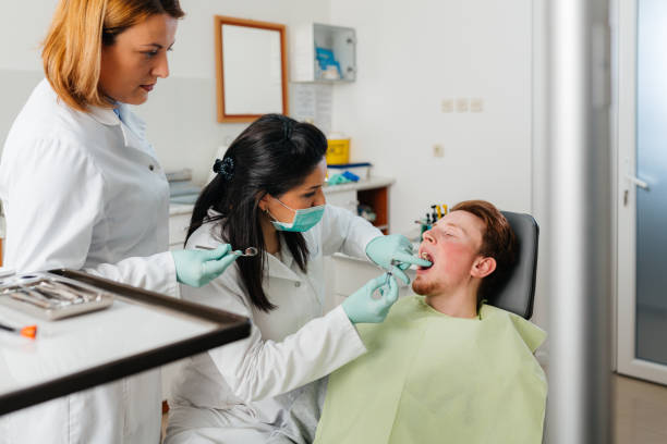 Best Urgent Tooth Repair  in West Glens Falls, NY